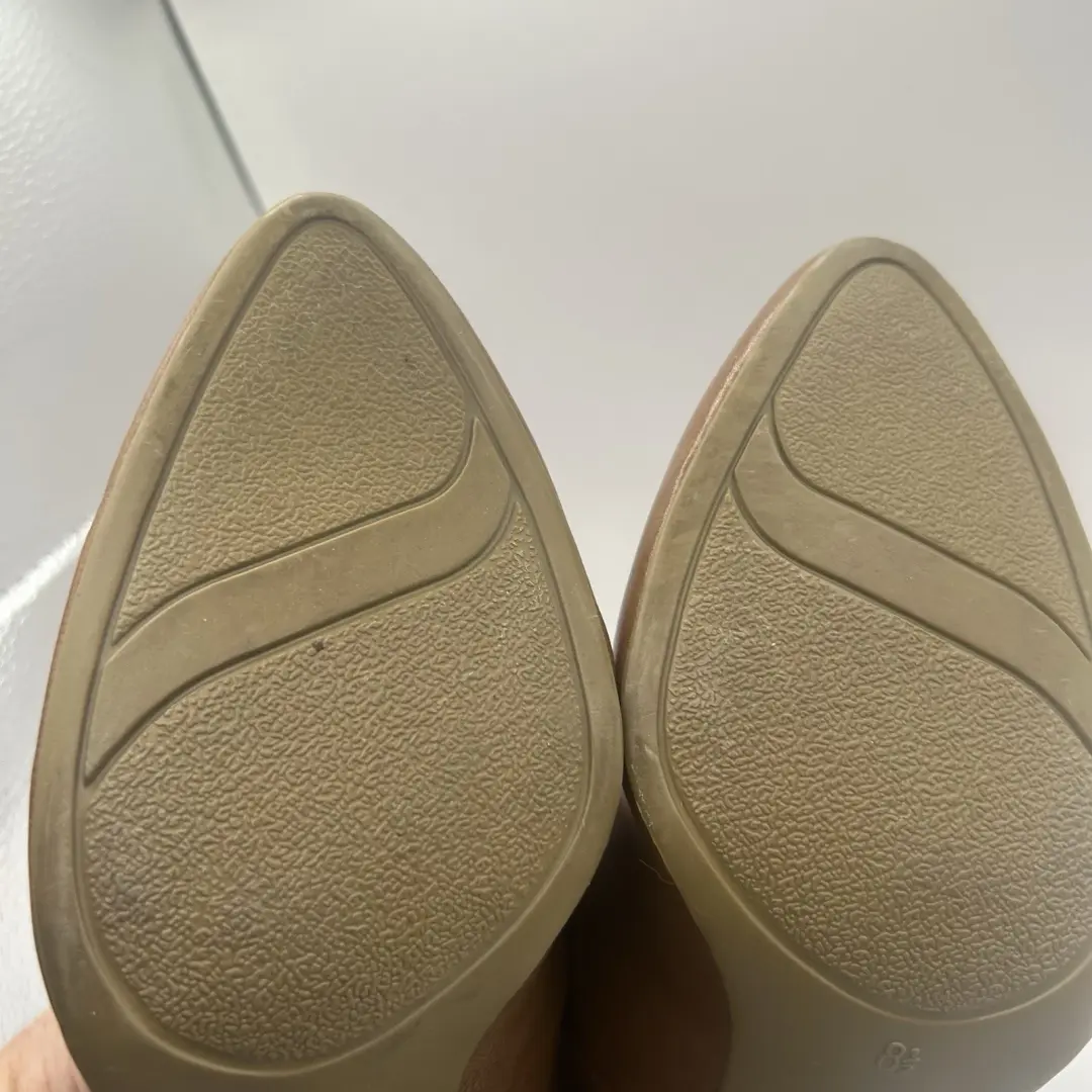 Fioni 棕色人造皮革高跟鞋乐福鞋-海岸莫卡辛风格- 8.5 码-