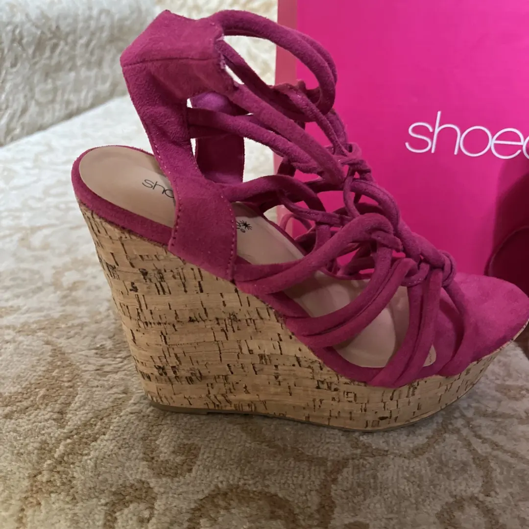 🦄😎🩷Pink Shoedazzle 7.5 坡跟高跟鞋-踝带鞋 Karlotta 二手状况完好-