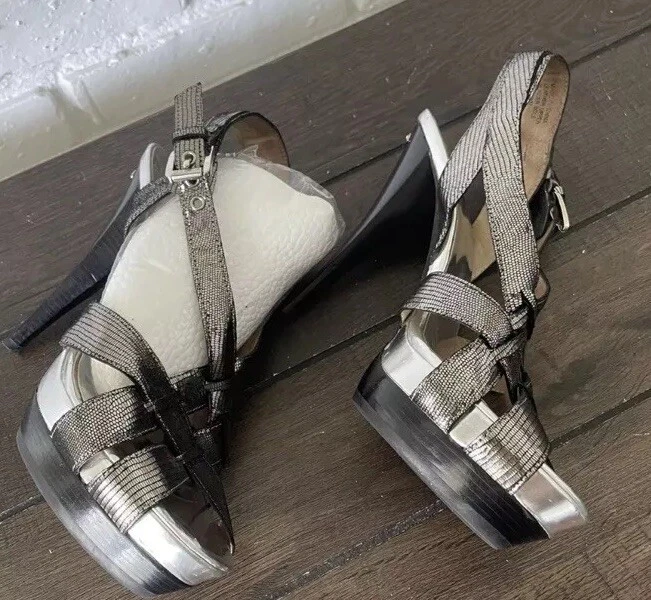 👠😎🩶Michael Kors 女式金属厚底高跟鞋绑带凉鞋 5.5 码-