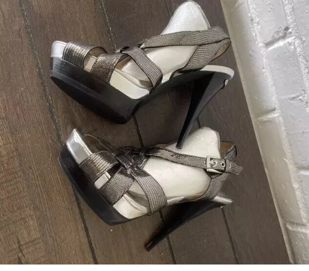 👠😎🩶Michael Kors 女式金属厚底高跟鞋绑带凉鞋 5.5 码-