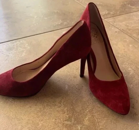 👠😎❤️ Vince Camuto 石榴石红色麂皮绒杏仁鞋头 3 英寸鞋跟非常轻磨损-