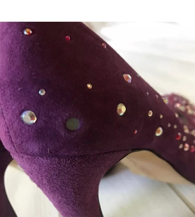 👠😎💜Vince Camuto 紫色麂皮绒串珠 6 码高跟鞋-