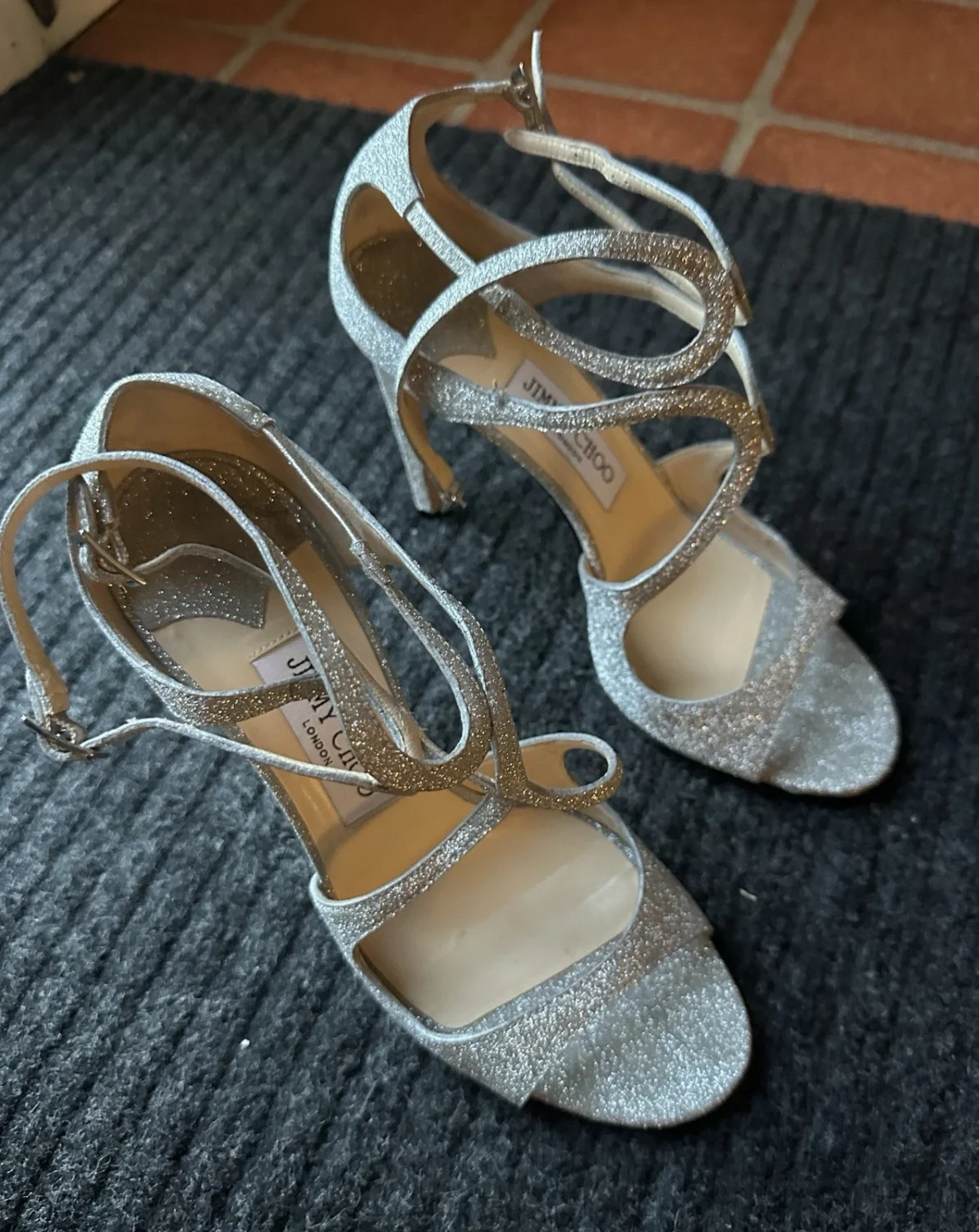 Jimmy Choo 银色闪光皮革绑带踝带露趾高跟鞋 9-