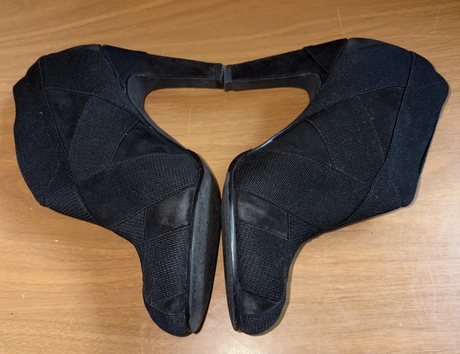 United Nude 踝靴 高跟鞋 黑色 麂皮绒 十字架 弹性 US 8 EU 39-