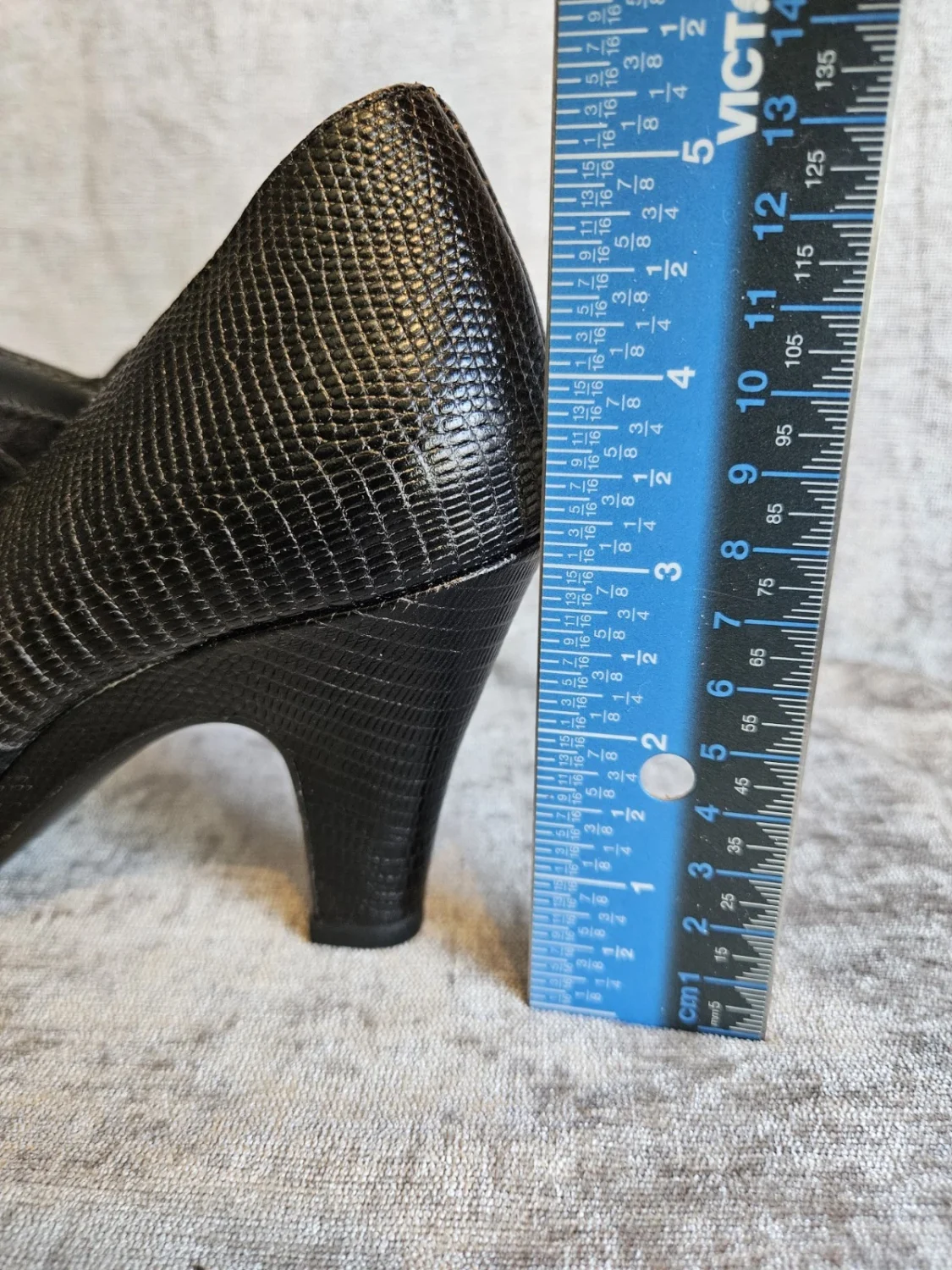 Aerosoles 女式黑色麂皮绒/皮革杏仁鞋头侧拉链泵 US 7M-