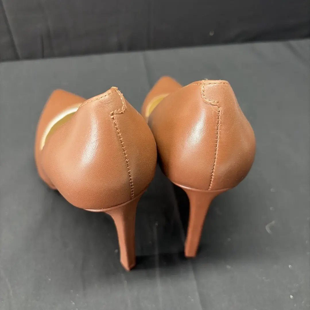 Nine West 女式 Tatiana 泵,中号棕色皮革 210,当天 7 码发货!-