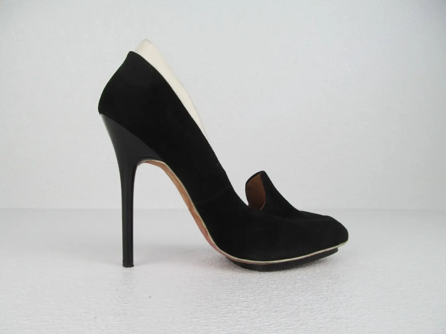 洛杉矶 Dice Heels 黑色麂皮绒高跟鞋细高跟鞋女式 7.5M 码-