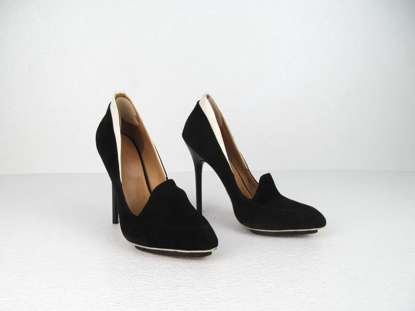 洛杉矶 Dice Heels 黑色麂皮绒高跟鞋细高跟鞋女式 7.5M 码-