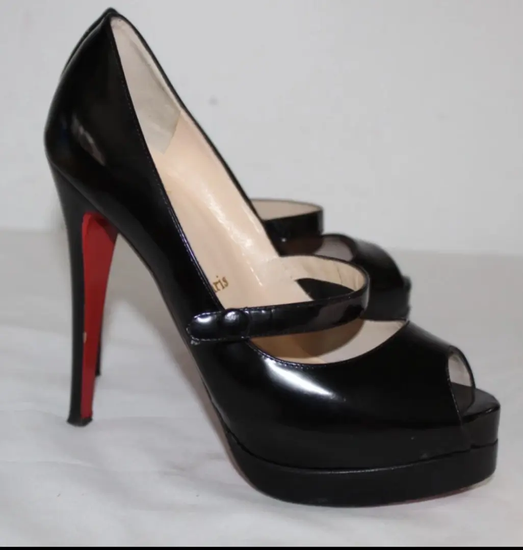 Christian Louboutin 露趾皮革黑色高跟鞋玛丽珍高跟鞋红色底部 38-
