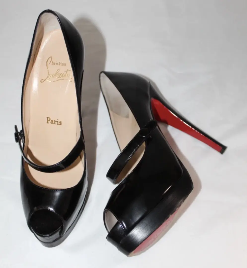 Christian Louboutin 露趾皮革黑色高跟鞋玛丽珍高跟鞋红色底部 38-