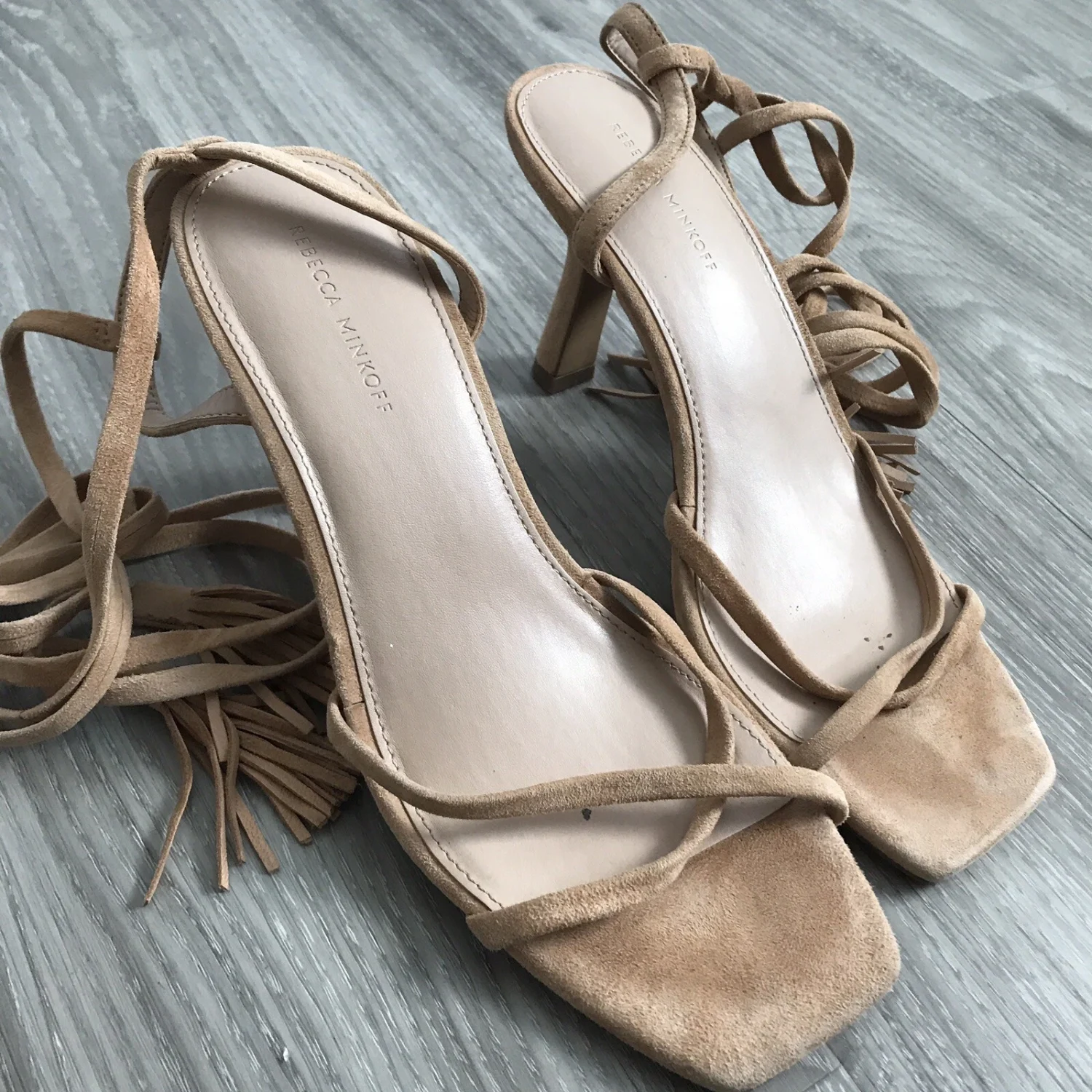 REBECCA MINKOFF 女式 8 棕色踝带中跟鞋凉鞋-