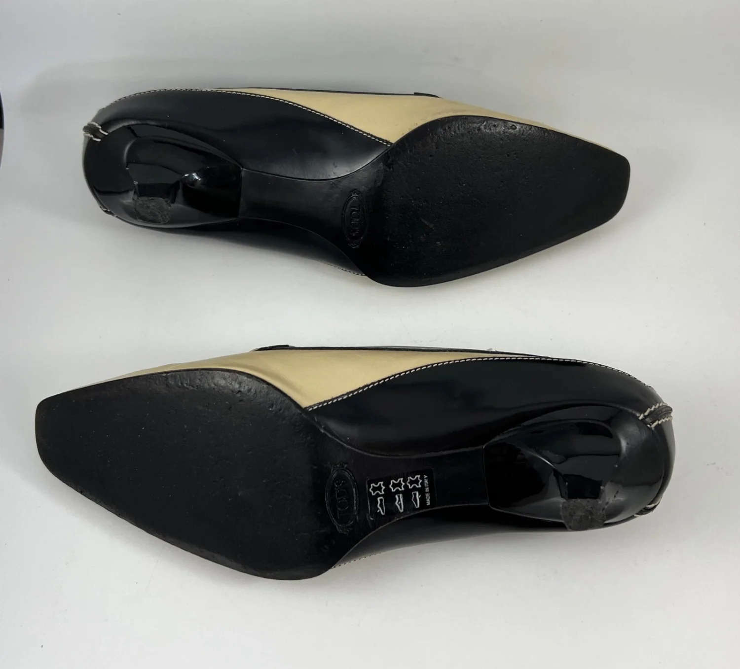 TOD'S 女式双色中跟鞋乐福鞋面霜黑色 EU 36.5 / US 6 皮革意大利-