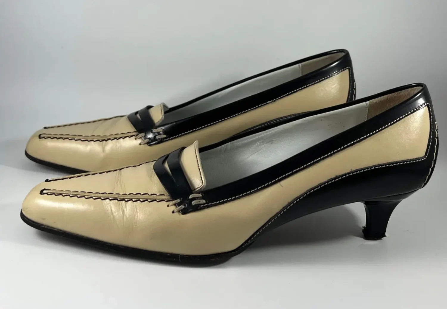TOD'S 女式双色中跟鞋乐福鞋面霜黑色 EU 36.5 / US 6 皮革意大利-