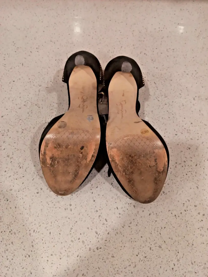 Jessica Simpson 麂皮绒黑色高跟鞋黑色表带-