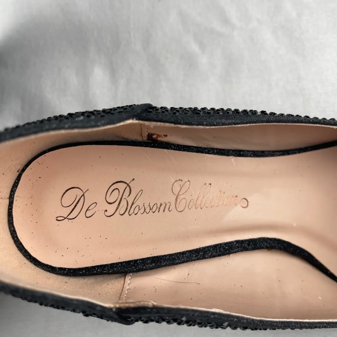 De Blossom 系列黑色水钻闪光露趾楔形高跟鞋 9 码-
