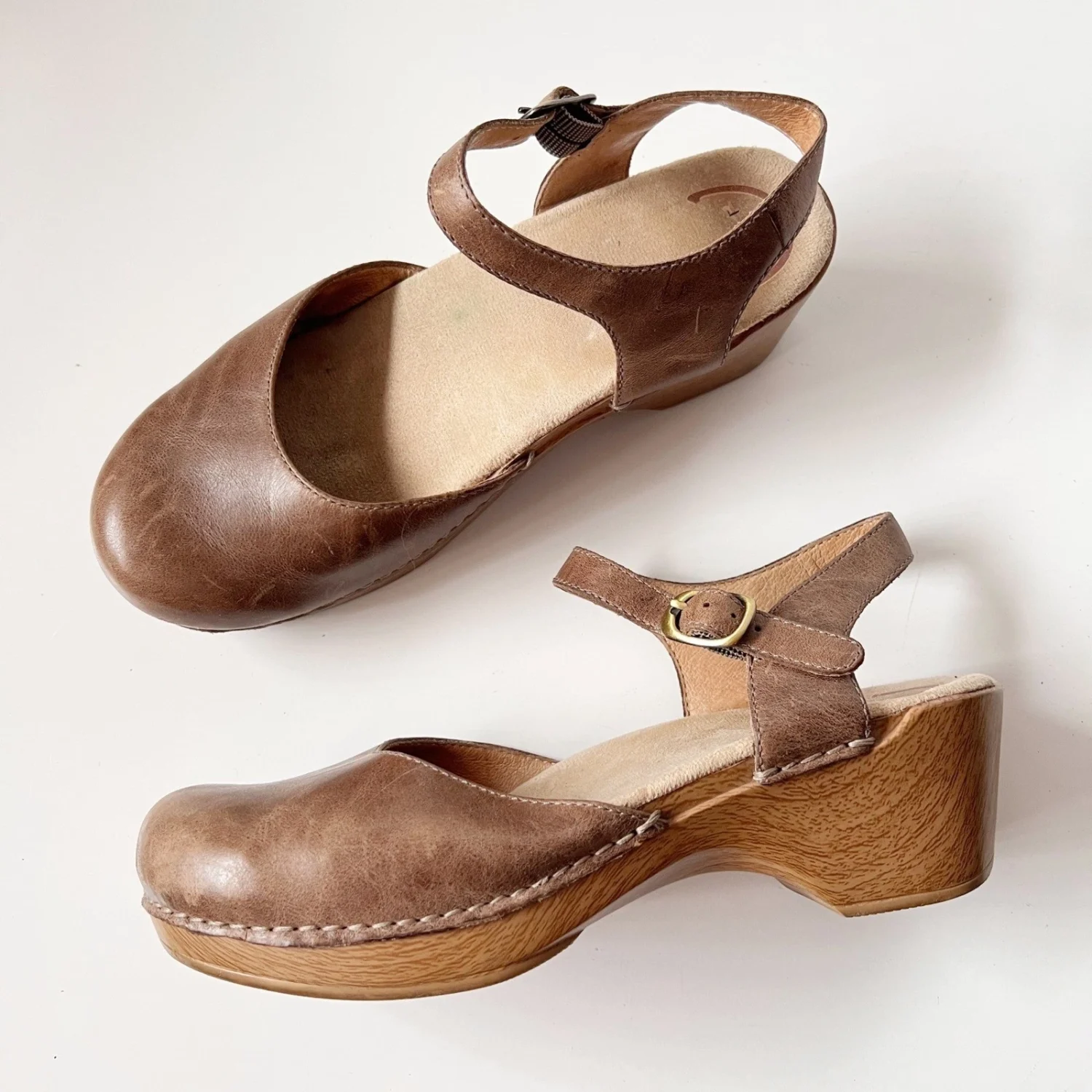 Dansko Mary Jane 木屐 40 码棕褐色皮革厚底凉鞋厚底波西米亚-