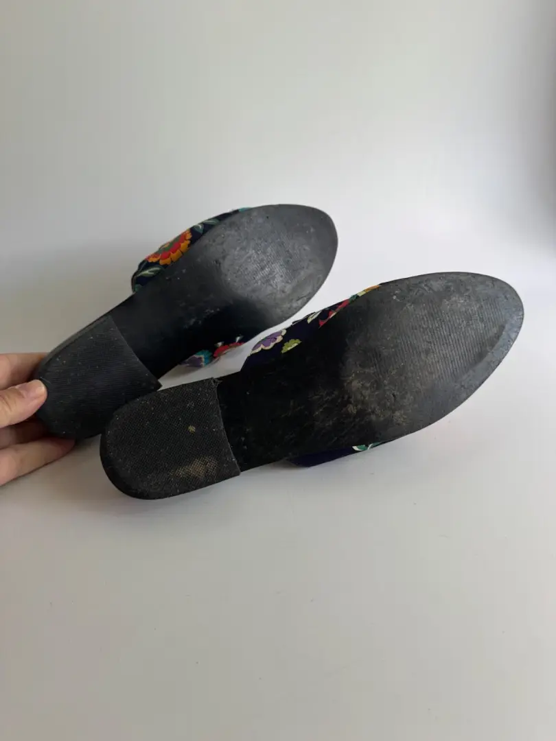 Stuart Weitzman 木屐 Y2K 拖鞋 8 码黑色麂皮绒耳钉金属扣银色 90 年代-
