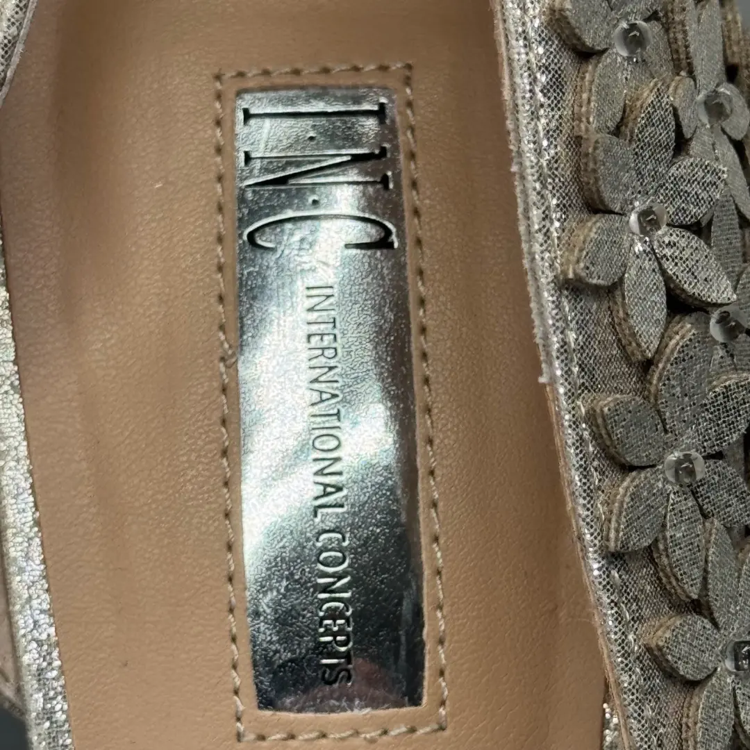 INC International Concepts Karlay 女式花卉装饰 DOrsay 高跟鞋 11M 码-