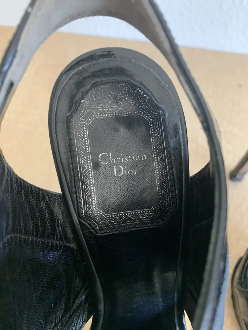 CHRISTIAN DIOR 漆皮网眼凉鞋 6 码黑色 5 英寸高跟鞋露跟鞋-