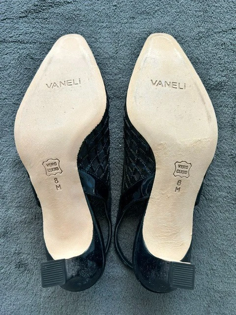 女士 Vaneli Madala 海军蓝网眼和漆皮露背高跟鞋,尺寸 8M-