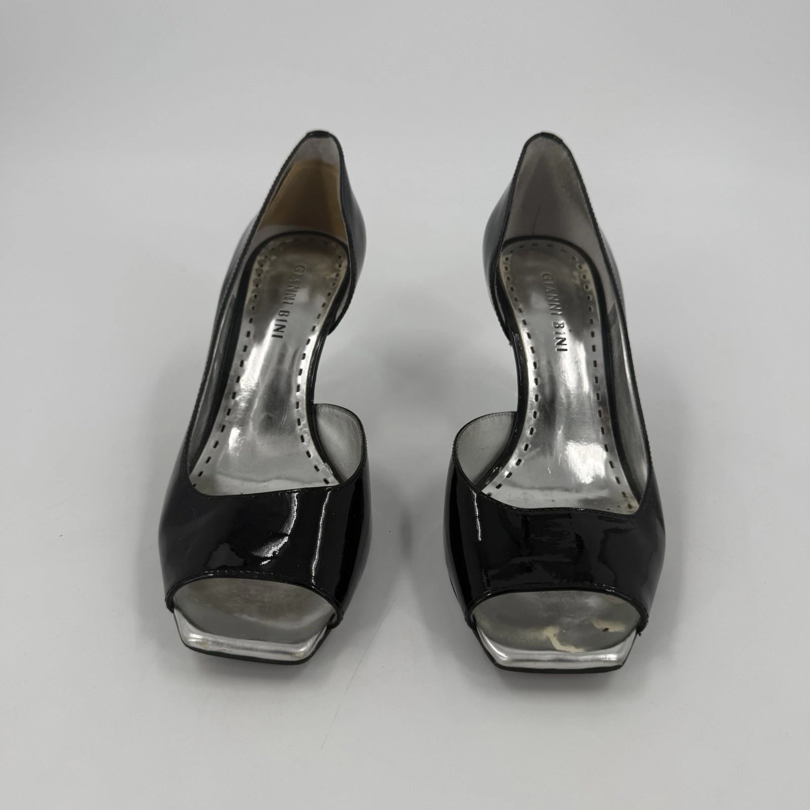 Gianni Bini 黑色漆皮露趾高跟鞋女式 7.5M 码高跟鞋-