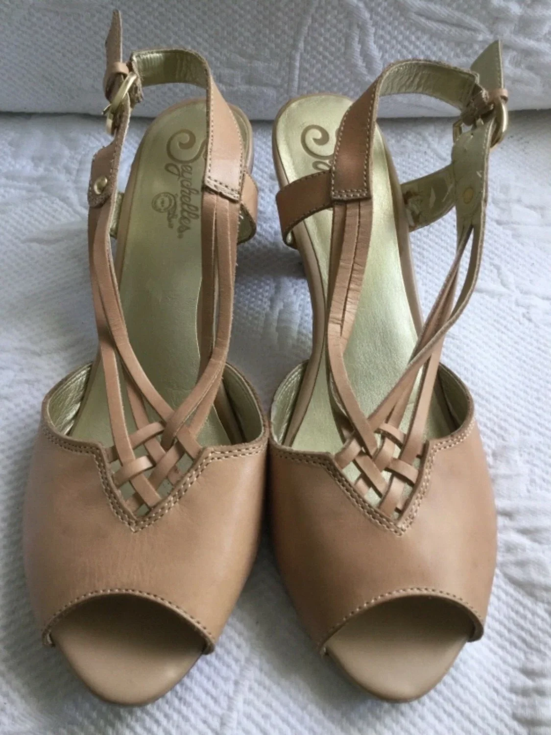 SEYCHELLES 9 M 天然皮革 PeepToe 露跟高跟鞋-