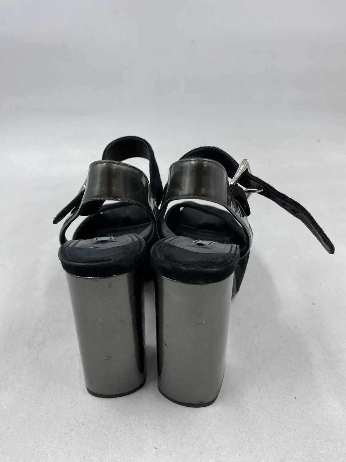 Prada 黑色麂皮绒厚底粗跟凉鞋 W 5.5-