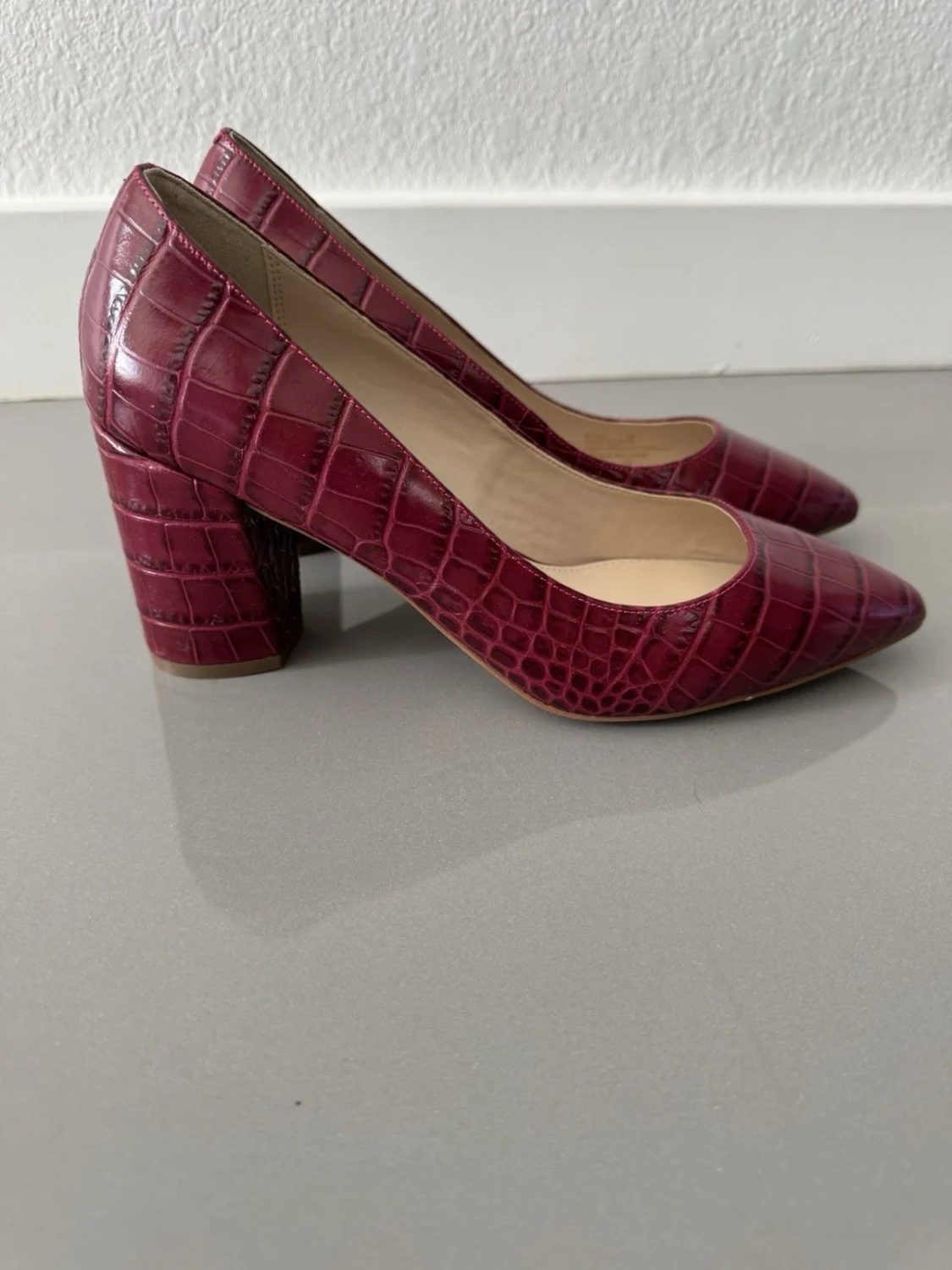 Cole Haan 3 英寸泵 Fuschia Snake 尺寸 7B-