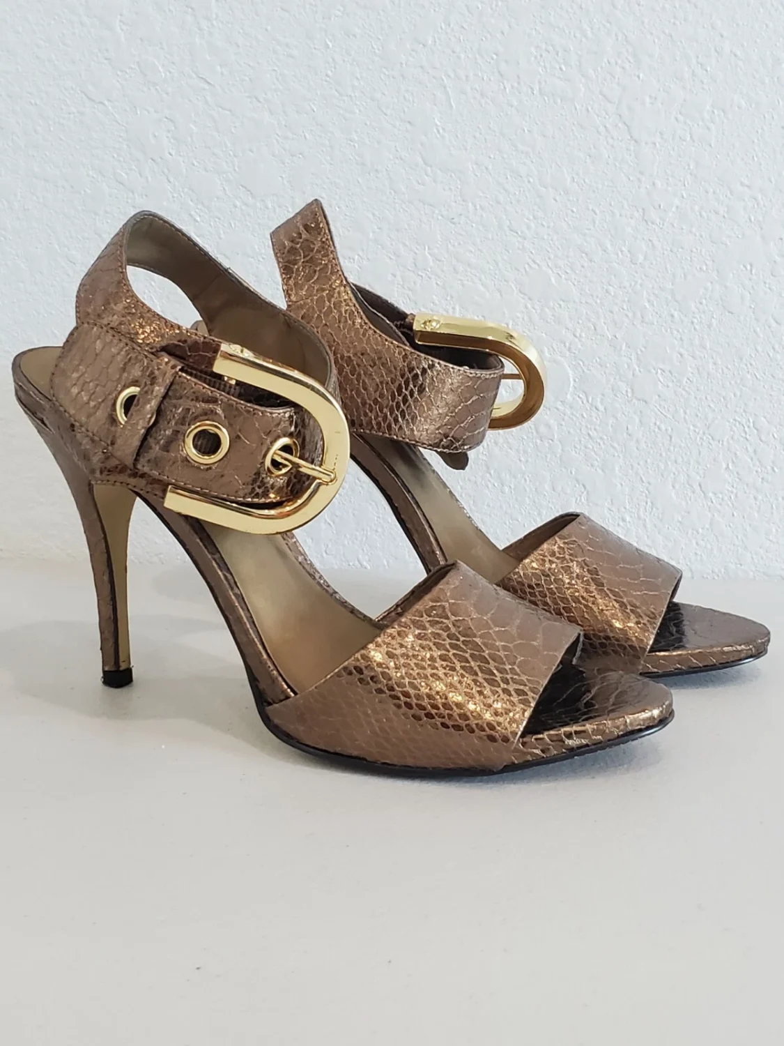 NINE WEST 高跟鞋扣蛇凉鞋 尺寸 7 金属青铜-