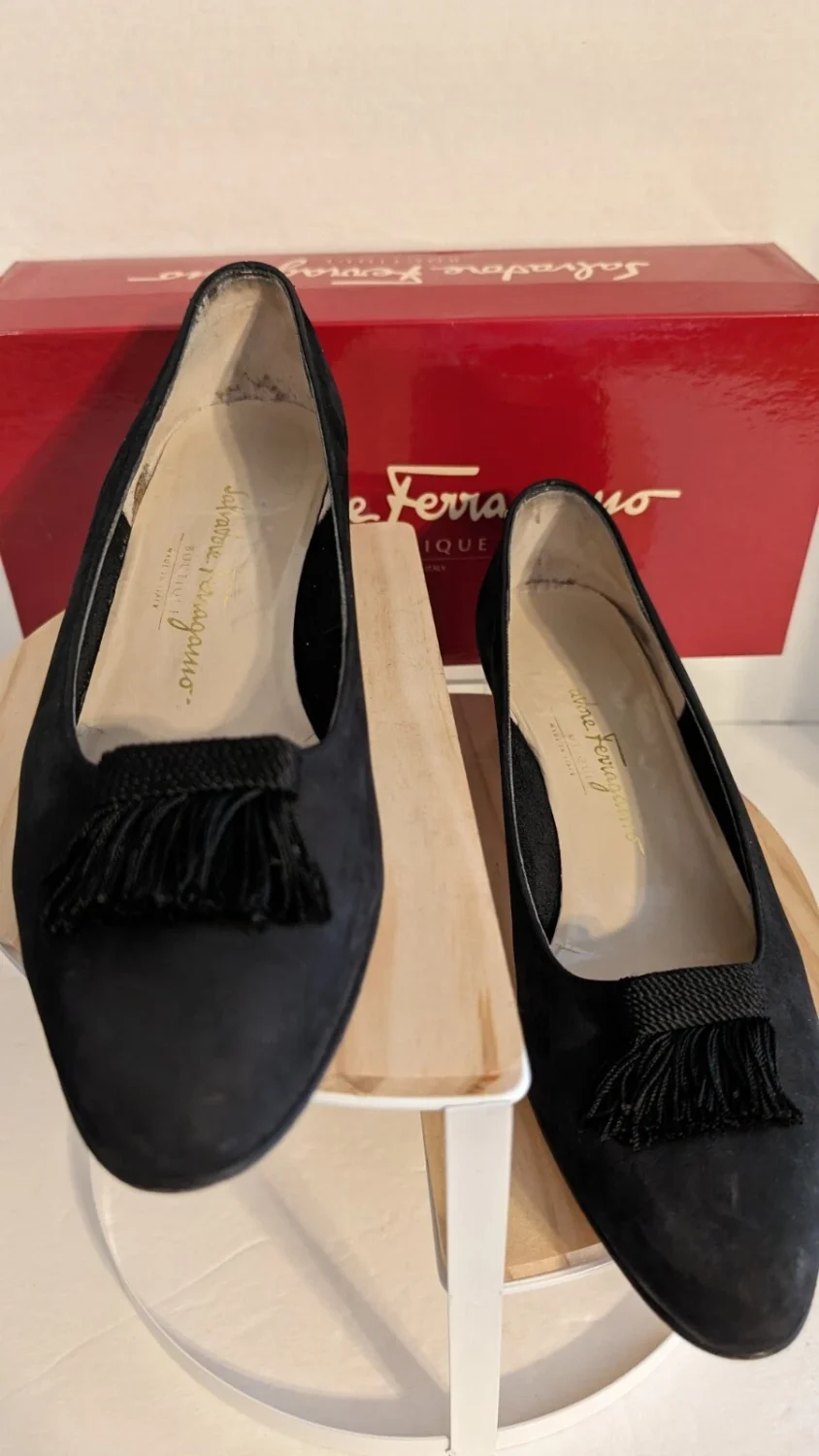 SALVATORE FERRAGAMO 精品 'LAUDAMIA 黑色 Nero Nabuck 小牛 9 AAAA 泵愈合-