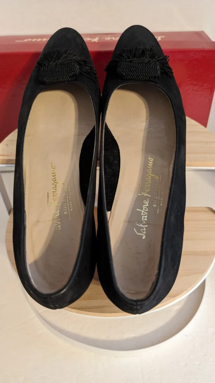 SALVATORE FERRAGAMO 精品 'LAUDAMIA 黑色 Nero Nabuck 小牛 9 AAAA 泵愈合-