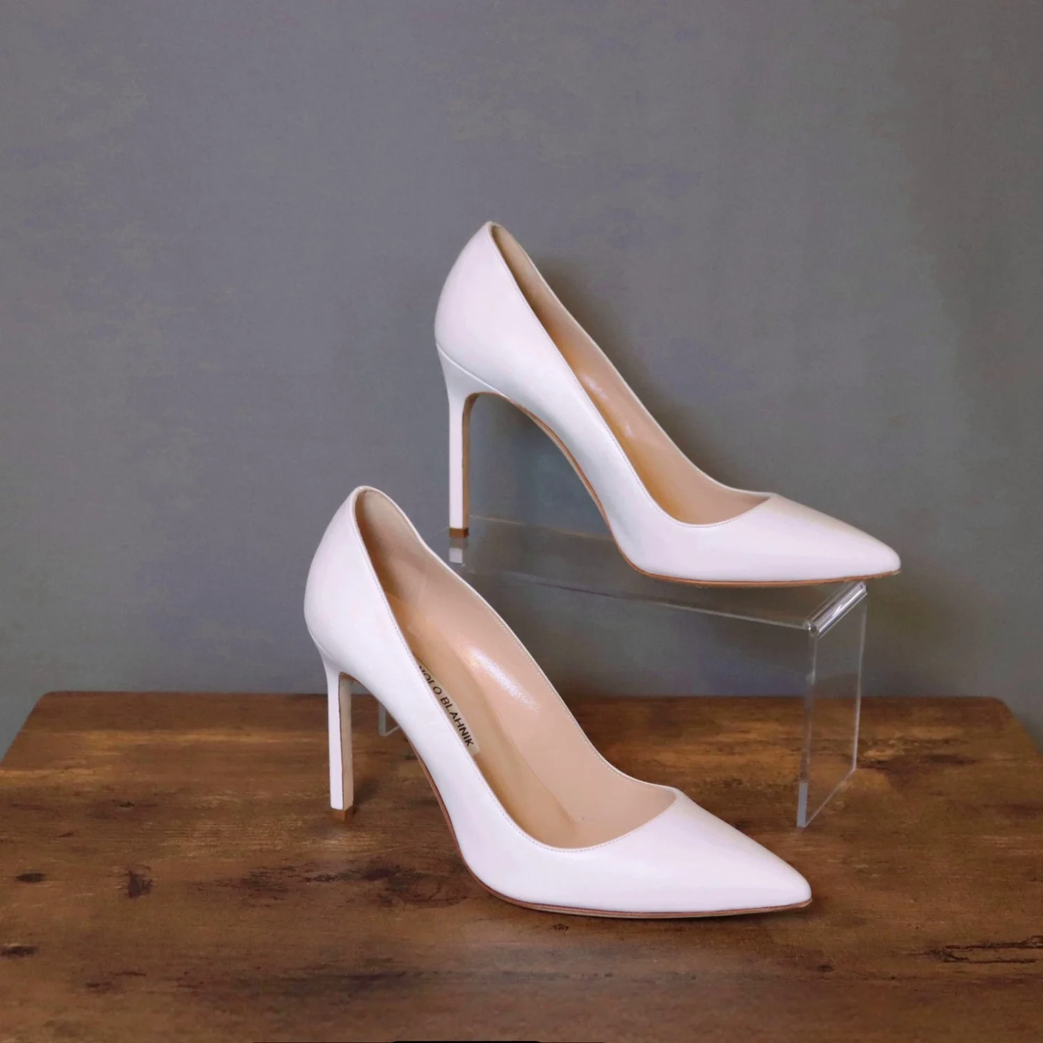 Manolo Blahnik 37.5 白色细高跟鞋经典 BB 高跟鞋-