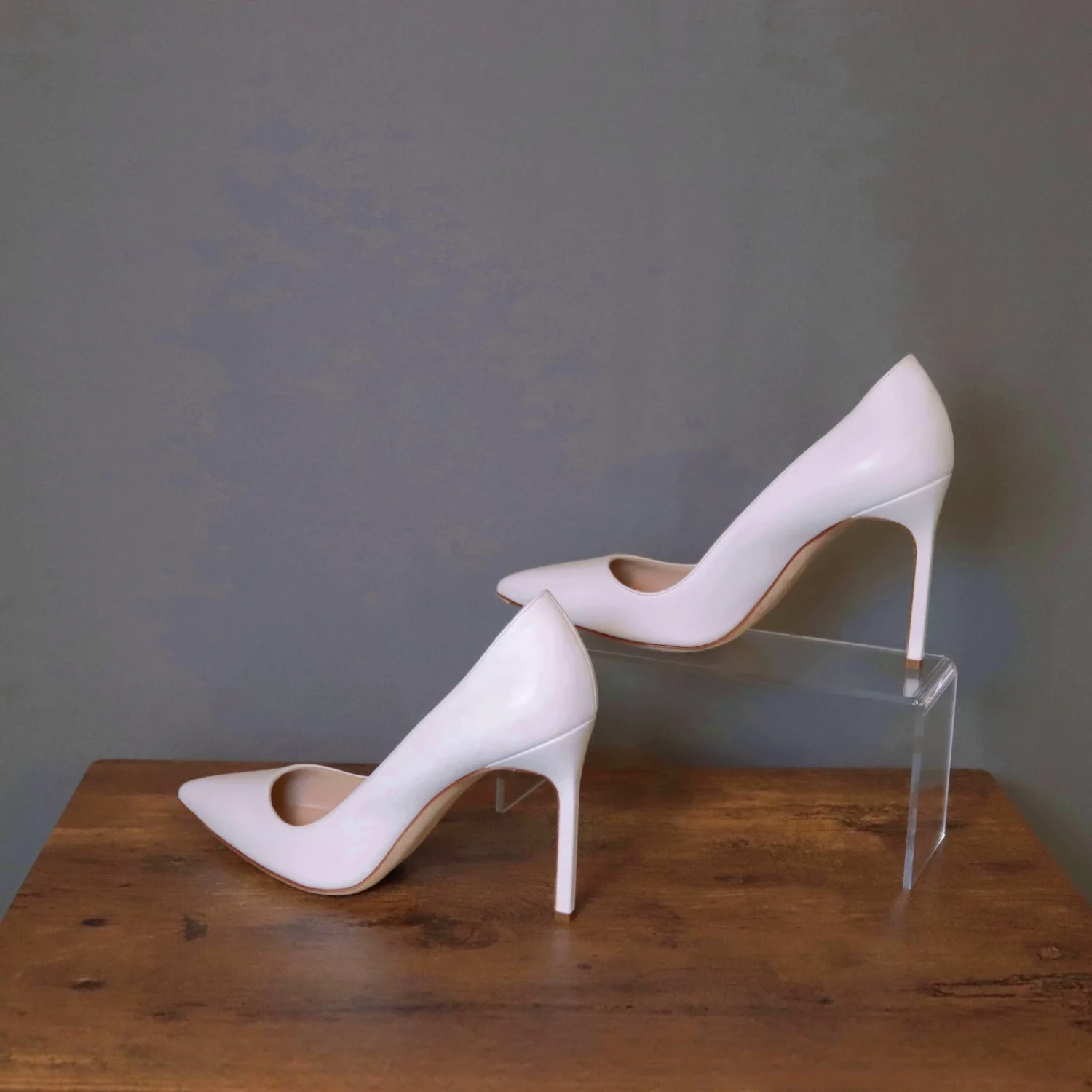 Manolo Blahnik 37.5 白色细高跟鞋经典 BB 高跟鞋-
