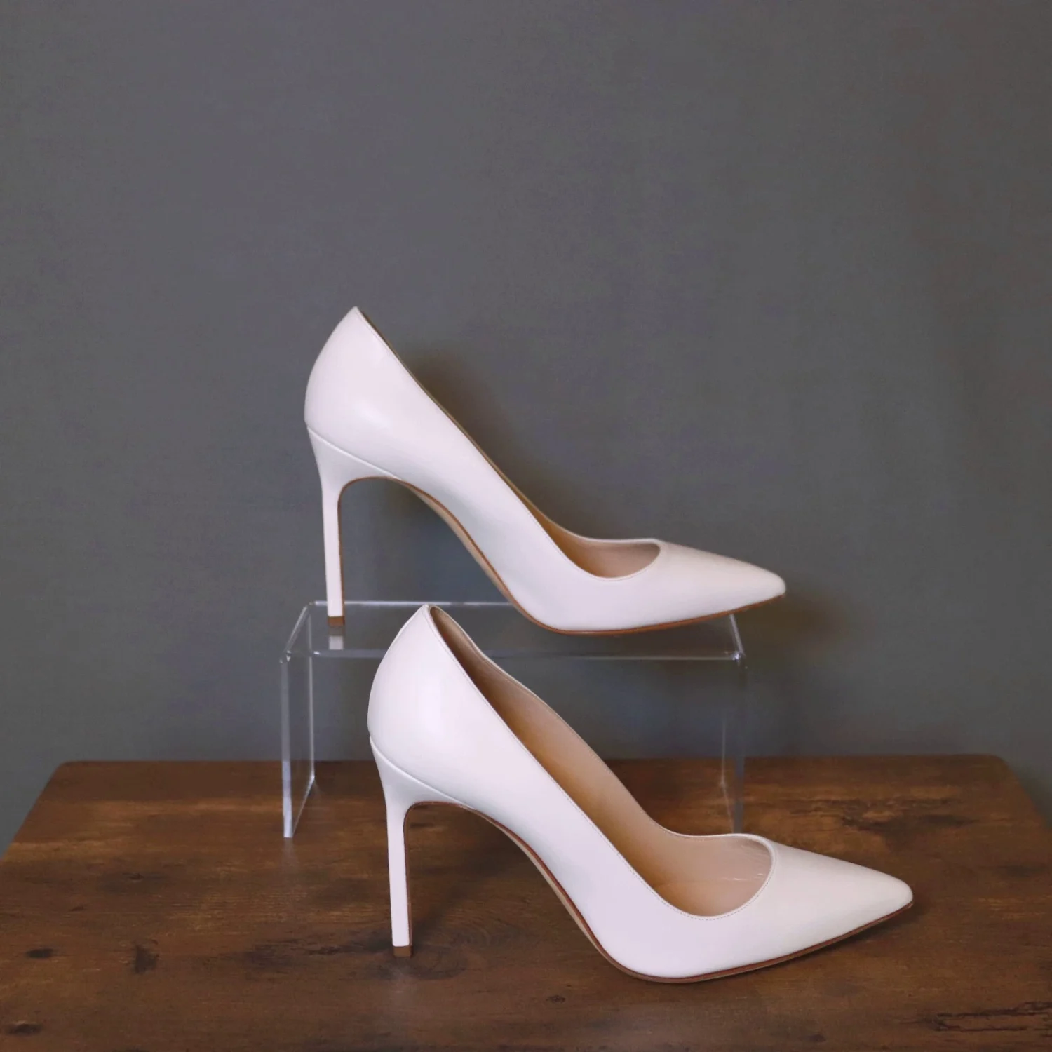 Manolo Blahnik 37.5 白色细高跟鞋经典 BB 高跟鞋-