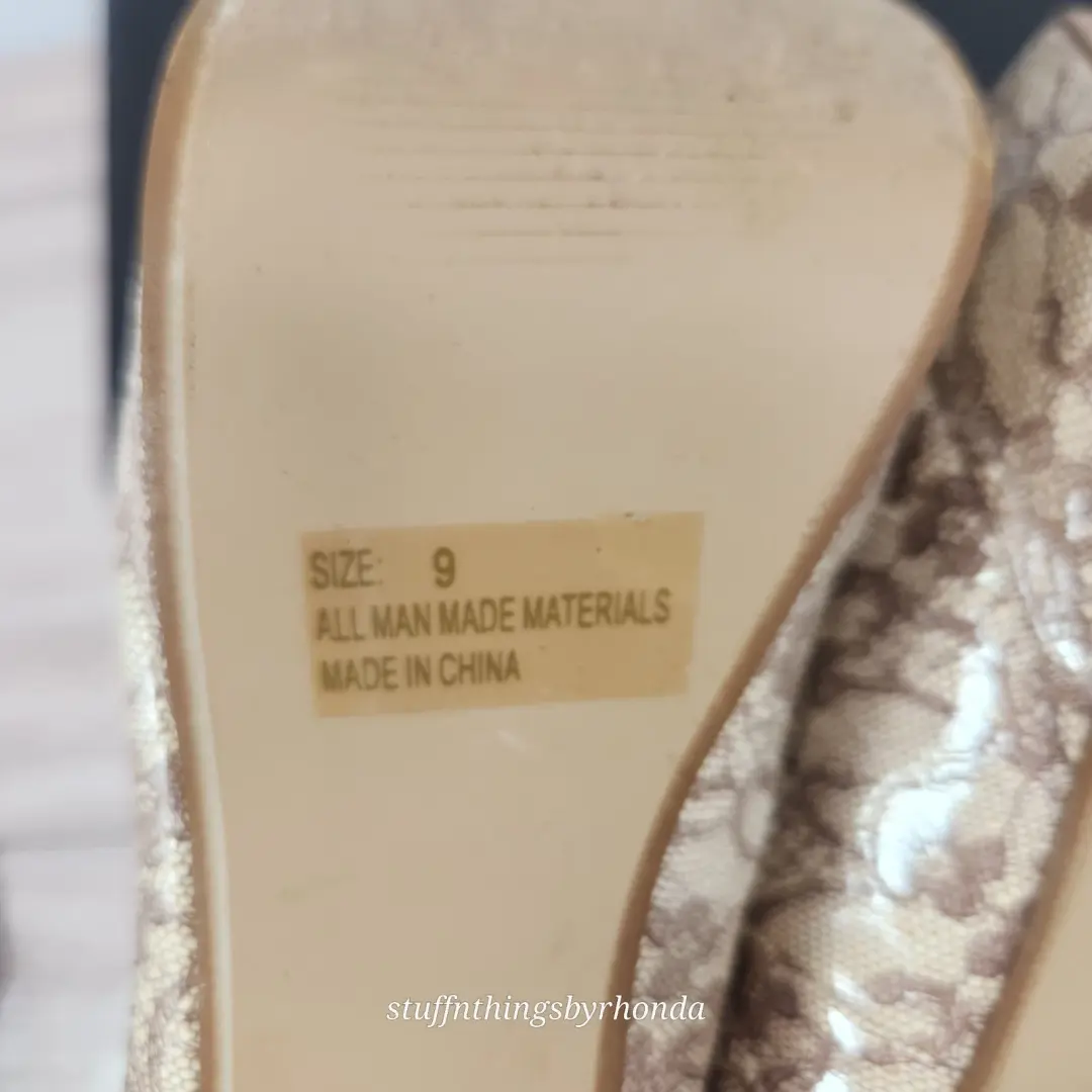 JUST FABULOUS ~ Gia ~ 细高跟鞋米色和棕褐色花边印花 US 9/EU 40-