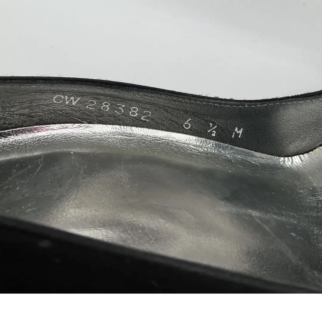 Stuart Weitzman 黑色缎面蝴蝶结露趾鞋楔形 CW 28382 尺寸 6.5 M-