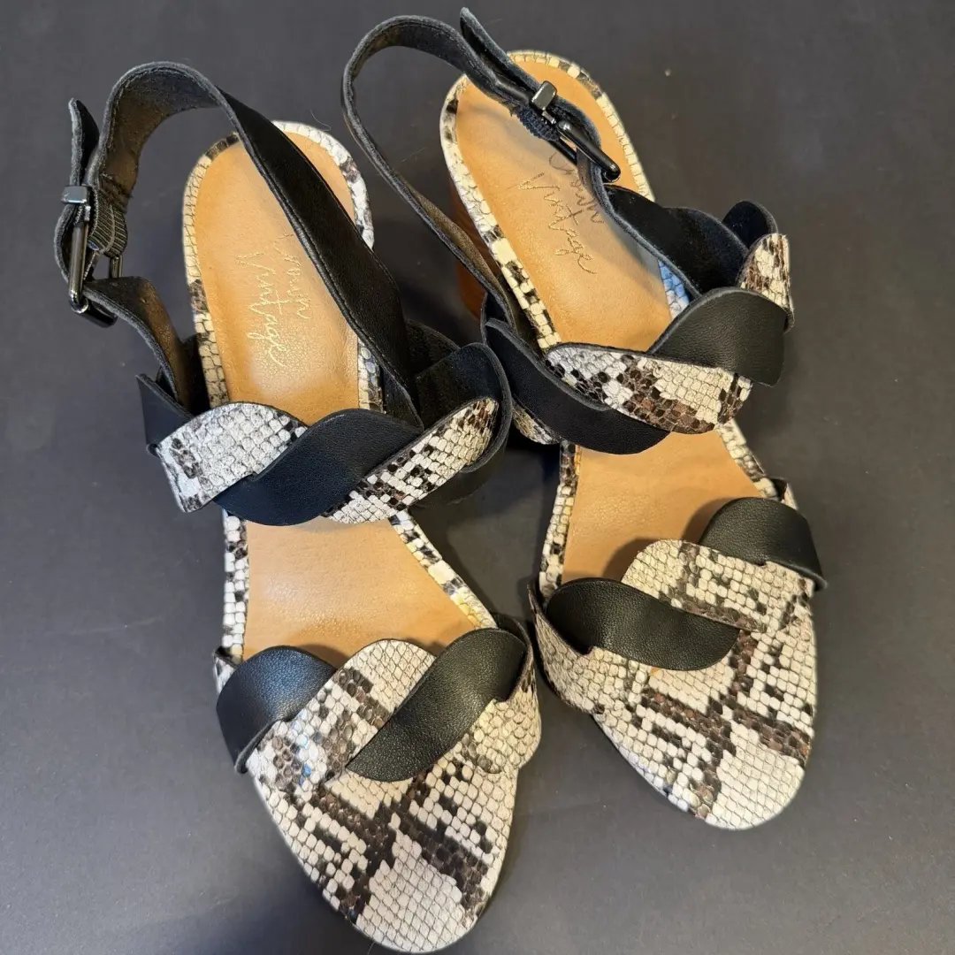 Crown Vintage Varenka Snakeskin Block Heel Slingback Sandal Size 7