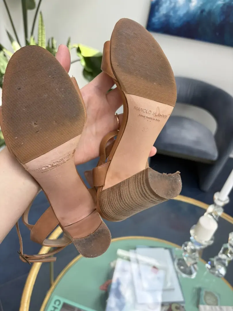 Manolo Blahnik CONVU 105 踝带凉鞋粗跟皮革 38 码 795 美元-
