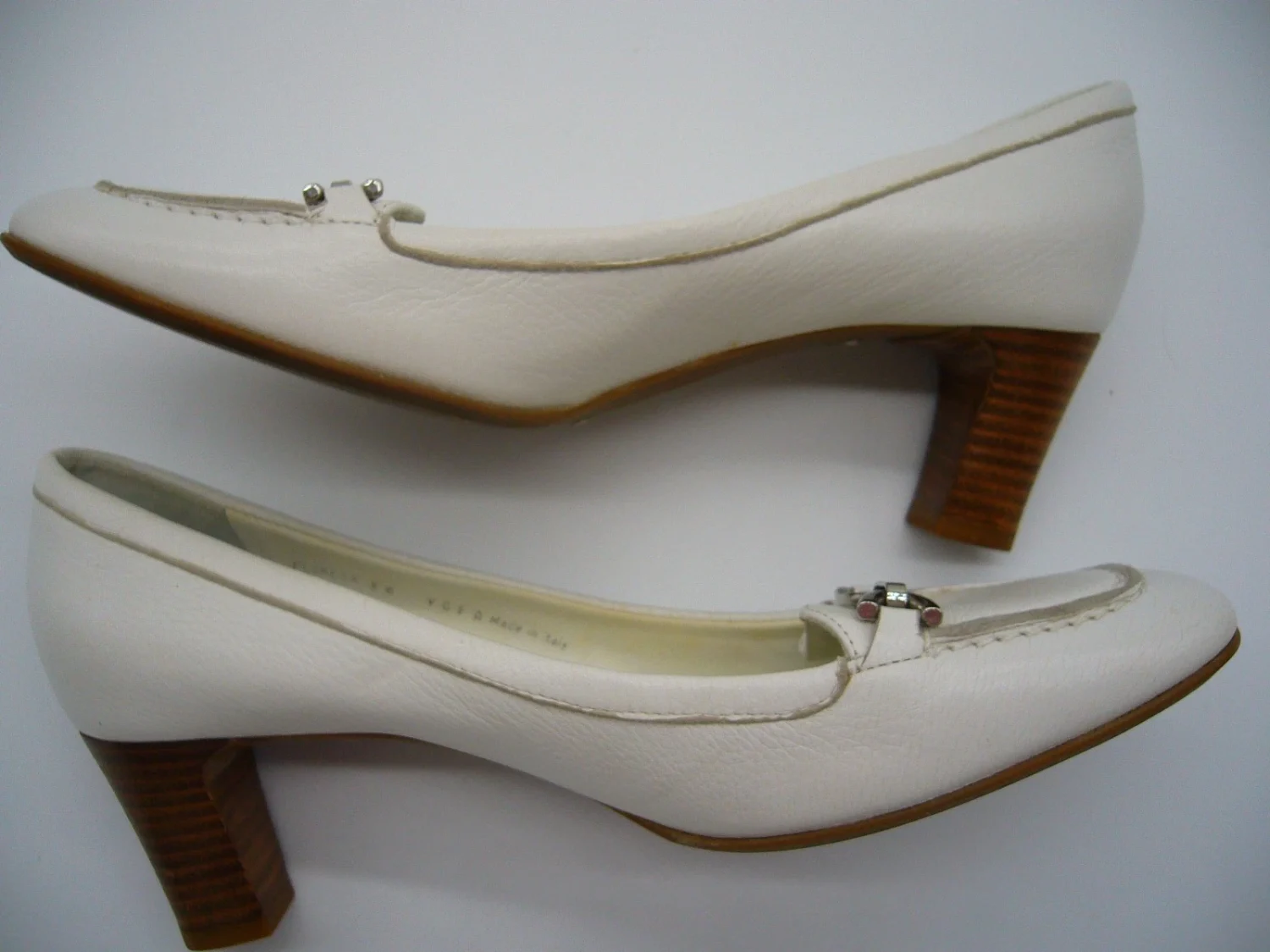 时尚 Bally 白色高跟鞋"Floresa" 38 Eur = 8 美国瑞士全新!-