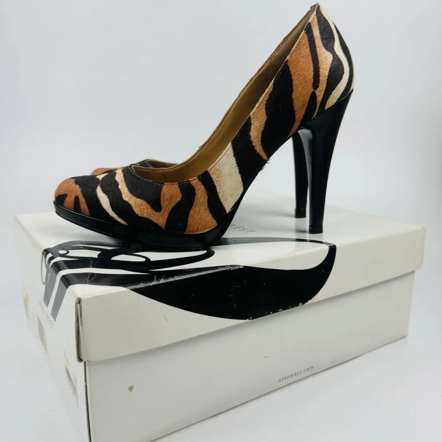 Nine West 斑马纹小腿毛高跟鞋女式 7M 码-