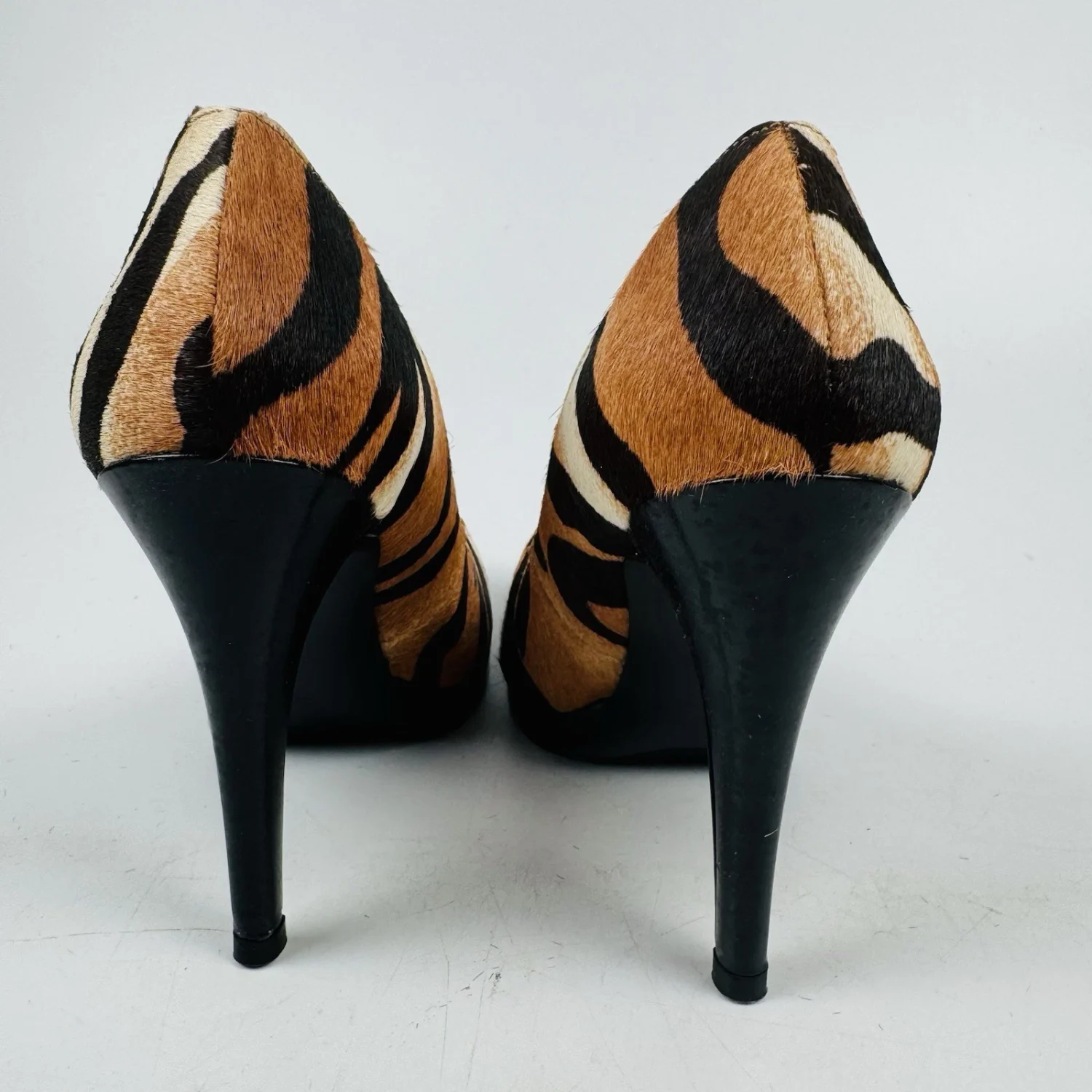 Nine West 斑马纹小腿毛高跟鞋女式 7M 码-