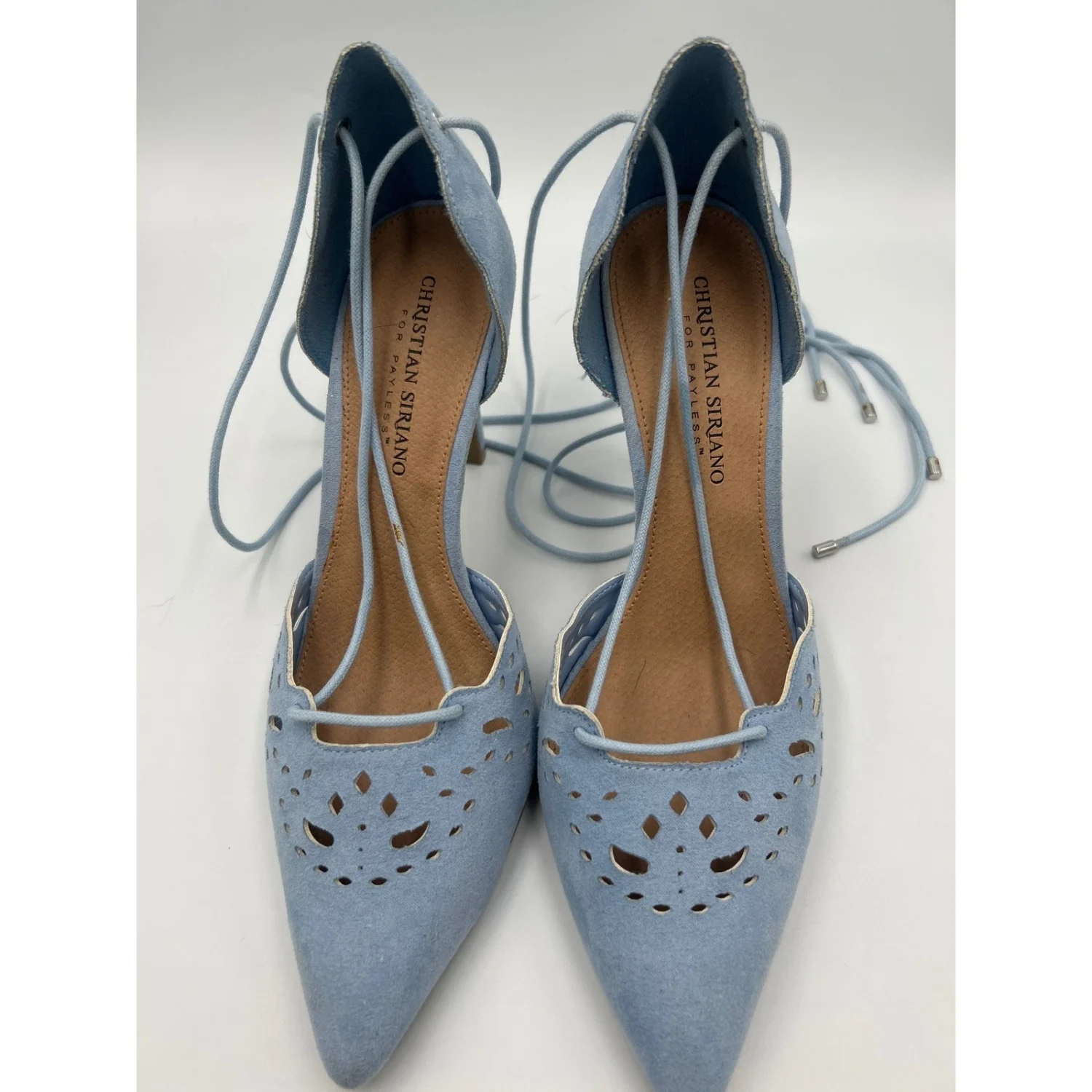 Christian Siriano 适用于 Payless 浅蓝色系带激光切割尖头高跟鞋 9-