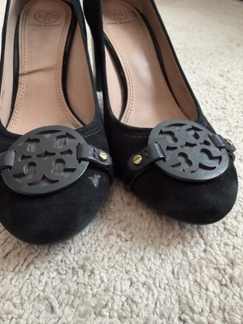 Tory Burch Mini Miller 女式黑色麂皮绒皮革浅口鞋 9.5 码-