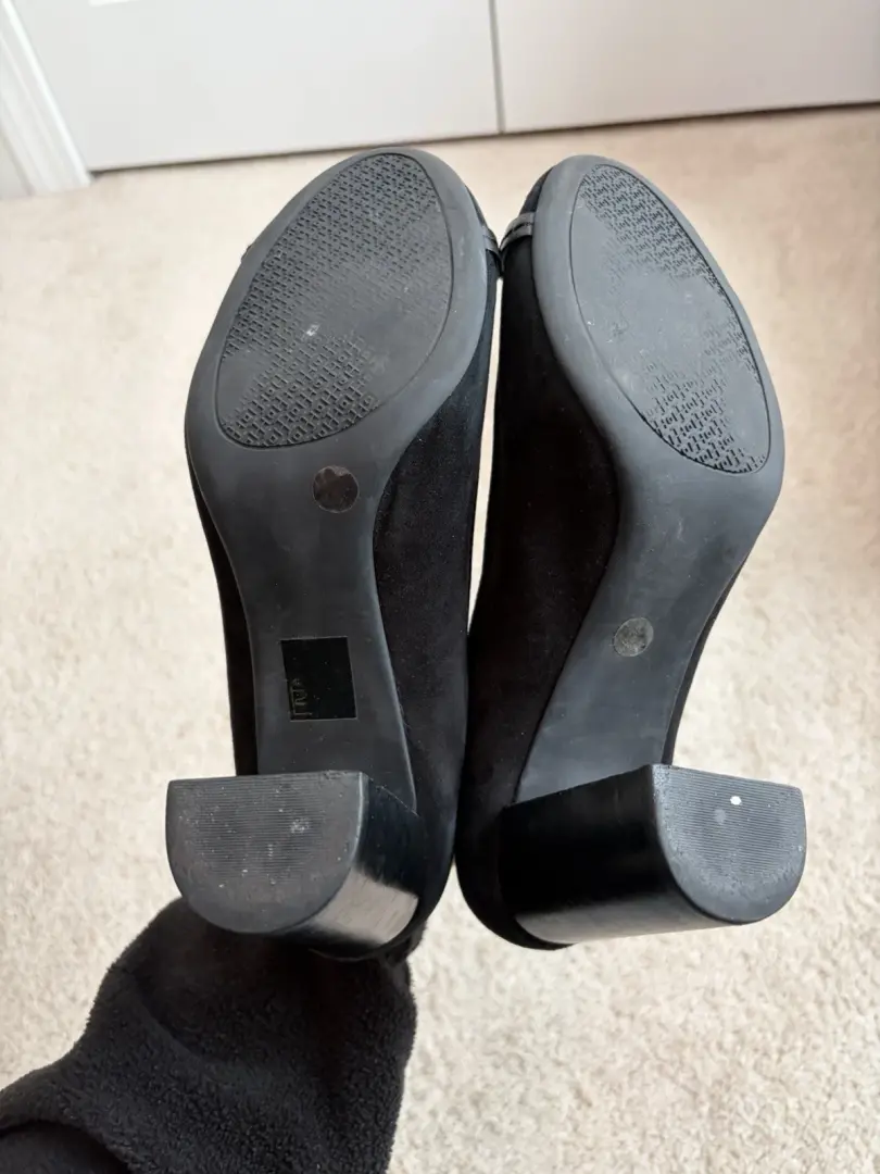 Tory Burch Mini Miller 女式黑色麂皮绒皮革浅口鞋 9.5 码-