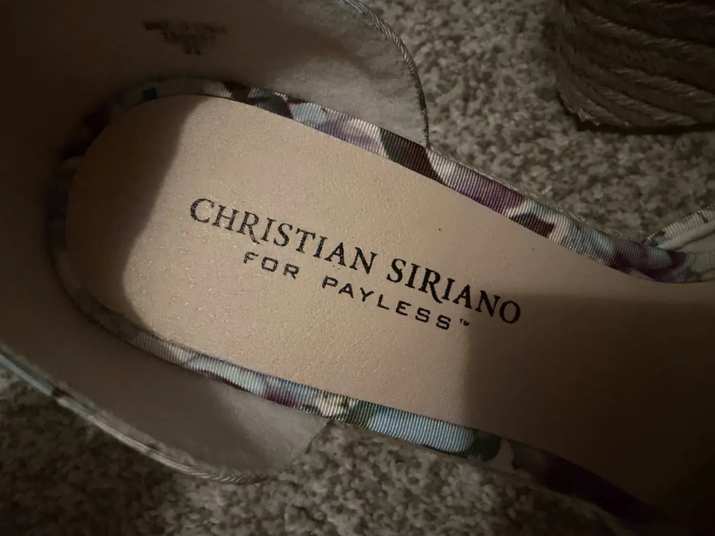 Christian Siriano 粉彩花卉帆布楔形凉鞋 8 码-
