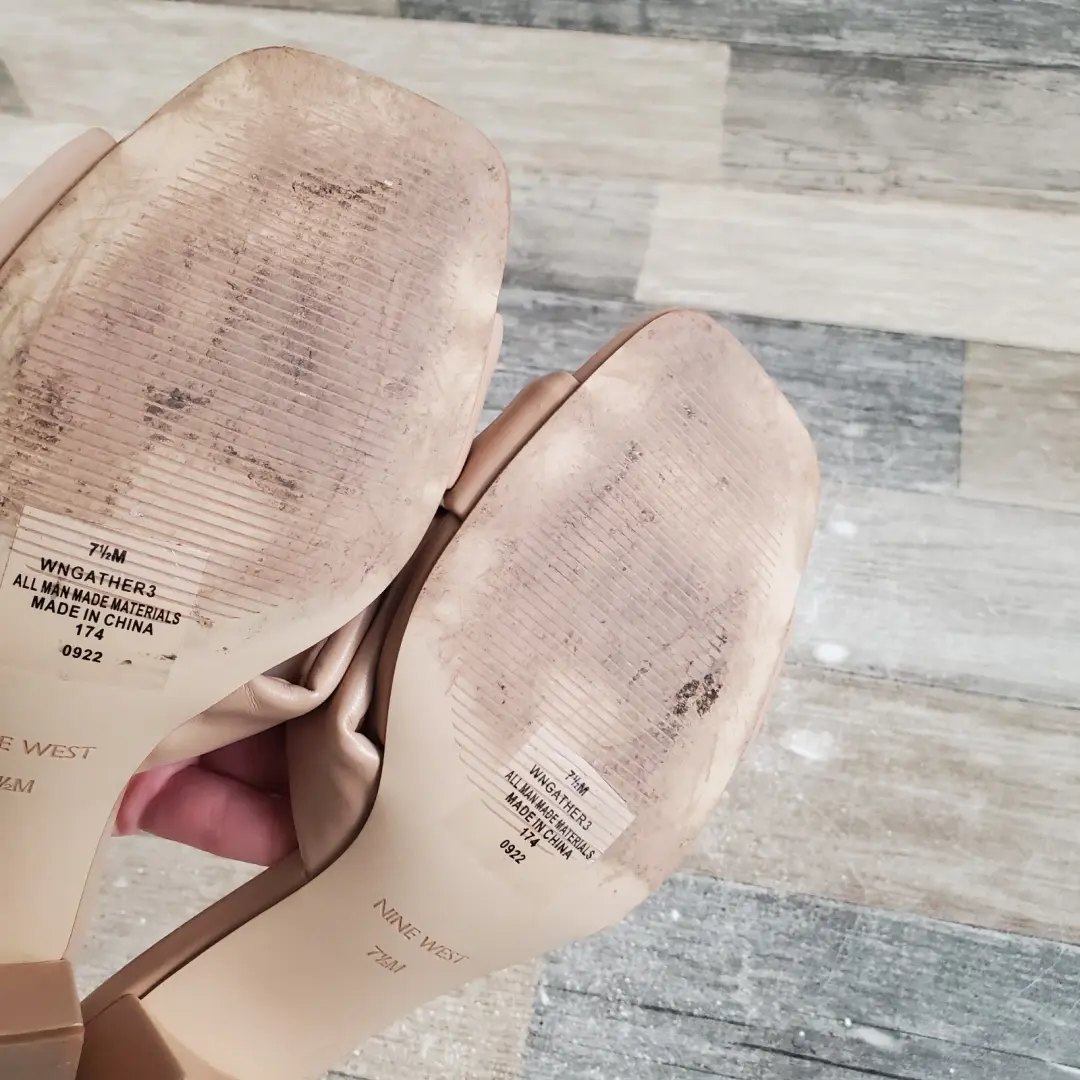 Nine West Gather 3 女式凉鞋 7.5 M 码暖腮红皮革懒人粗跟-