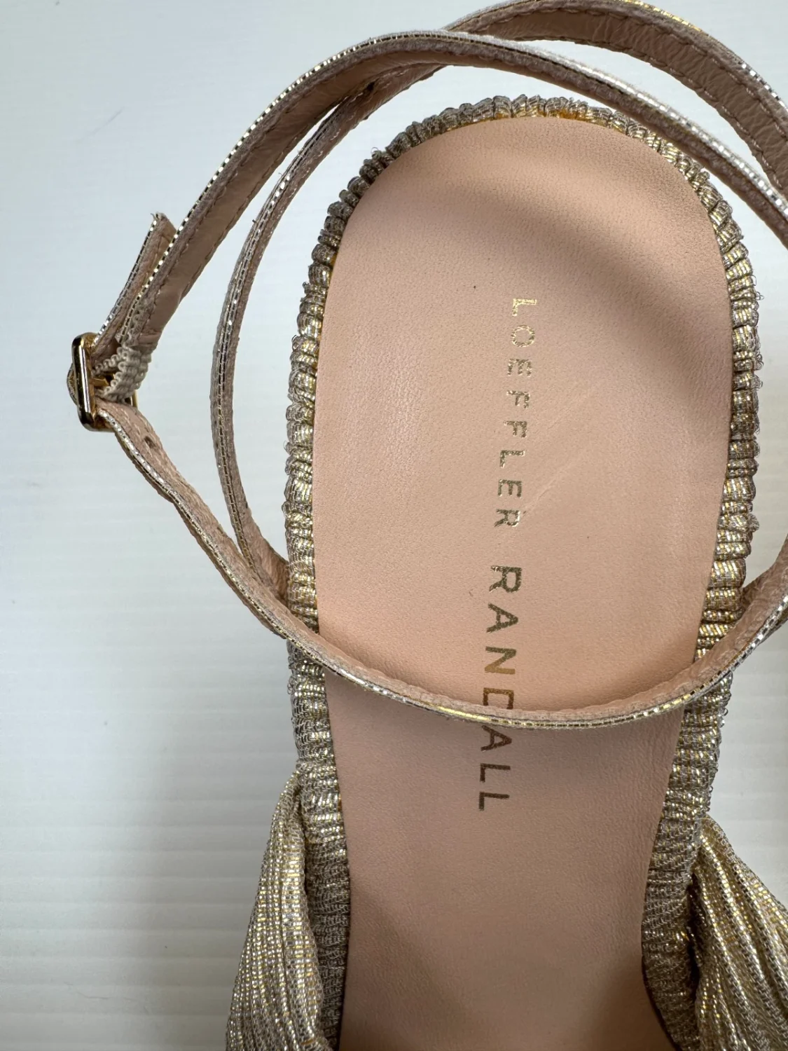 Loeffler Randall Camellia 连衣裙凉鞋女式 9B 二手状况完好 $395 百褶蝴蝶结高跟鞋-