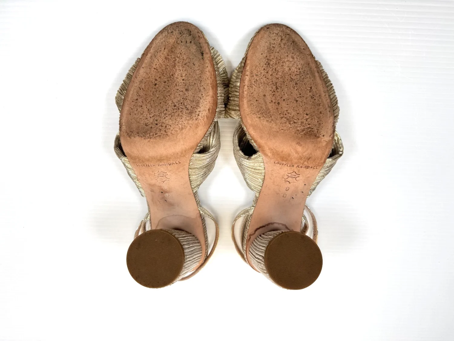 Loeffler Randall Camellia 连衣裙凉鞋女式 9B 二手状况完好 $395 百褶蝴蝶结高跟鞋-