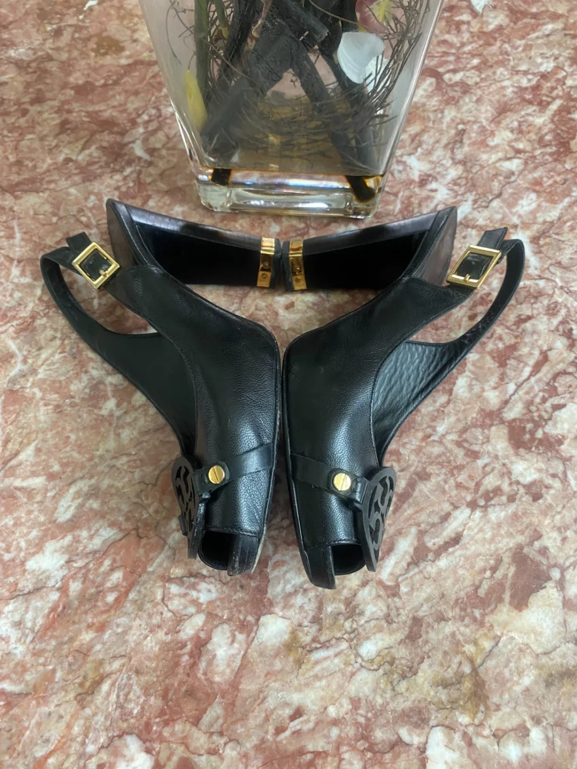 Tory Burch Kaden 女式黑色皮革露跟凉鞋 7.5M 码二手状况完好! $395-