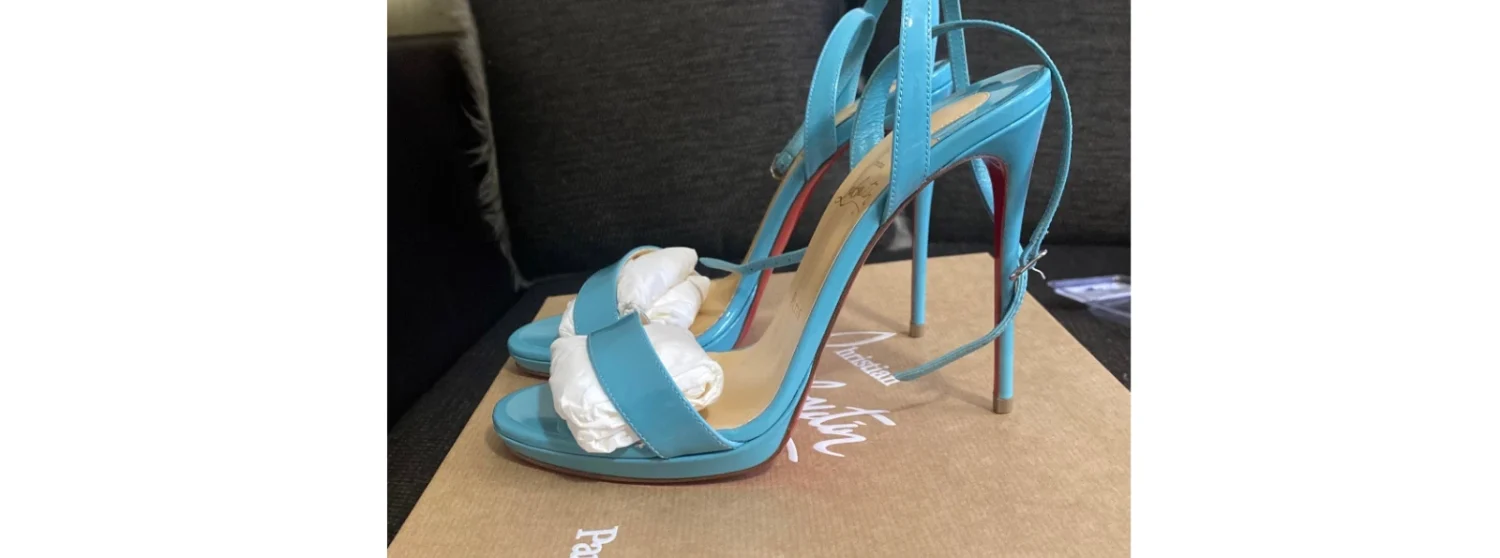 Christian Louboutin高跟鞋39-